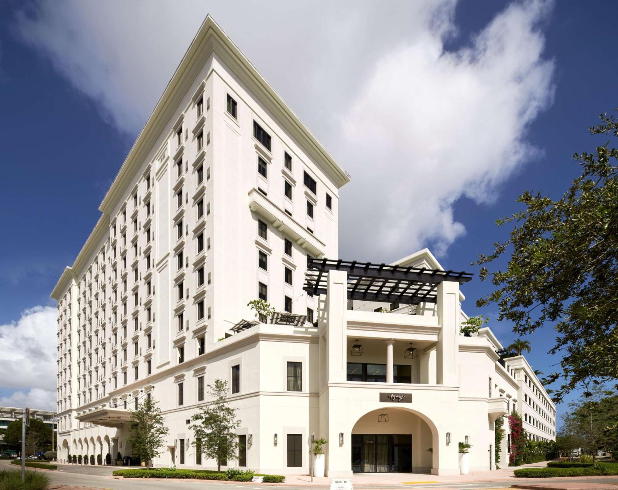 Thesis Hotel Miami Coral Gables, Curio Collection By Hilton المظهر الخارجي الصورة